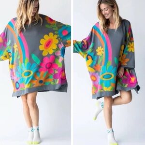 Natural Life Sweatshirt Women’s One Size Billie Grey Floral Boho